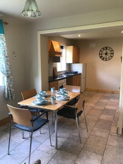Willa Rosie'S Pad Louisburgh Zewnętrze zdjęcie